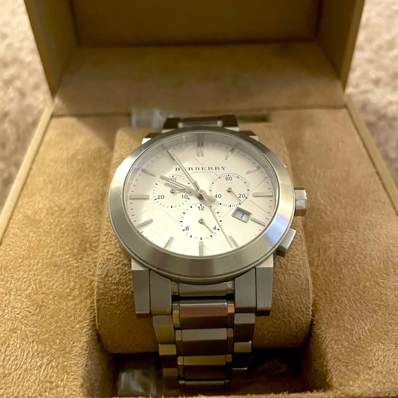 Burberry men’s watch - Picture 1 of 10